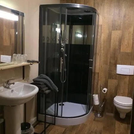 Con Ampere Bed and breakfast 3*