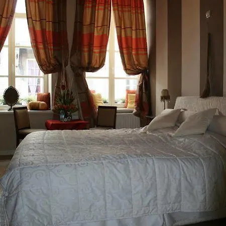 Bed and breakfast Con Ampere 3*