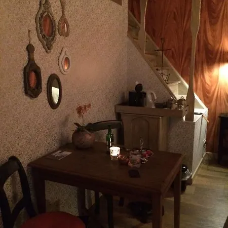 克昂艾姆皮耶尔住宿加早餐酒店